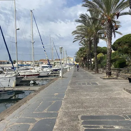 4 Pers Avec Piscine Et Parking A 1200m De La - Fr-1-249-263 *