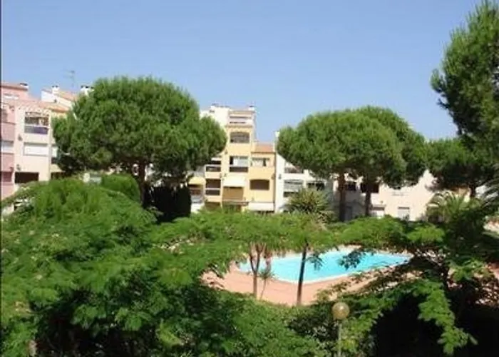 4 Pers Avec Piscine Et Parking A 1200m De La - Fr-1-249-263 Agde